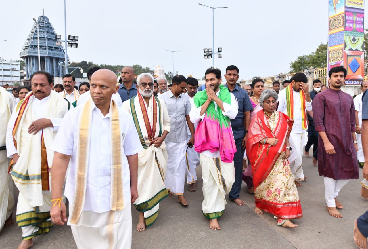 YS Jagan Visits Tirumala