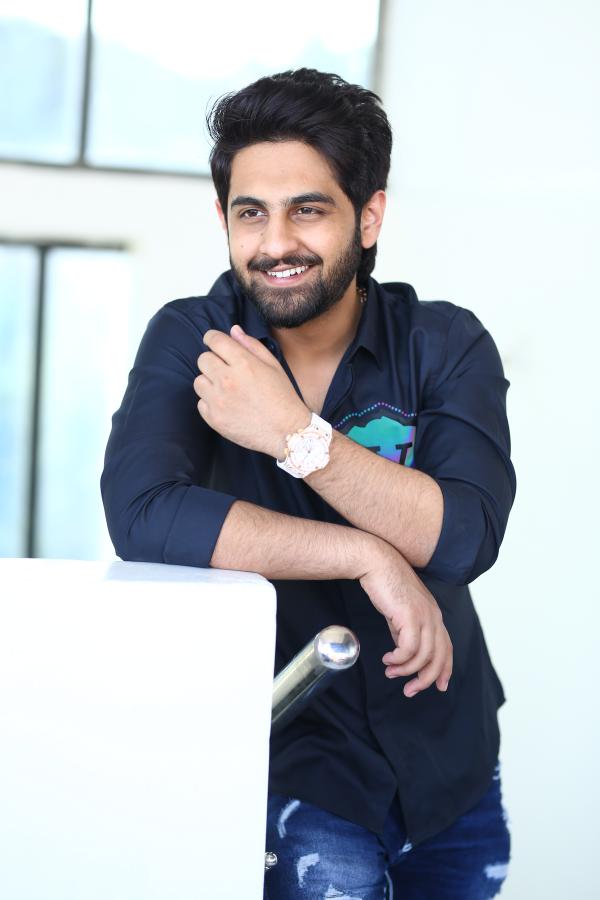 zaid-khan-stills-3.jpg