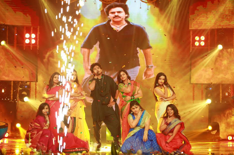 zee-telugu-celebrates-karthika-maasamlo-vanabhojanala-sandadi-2.jpg
