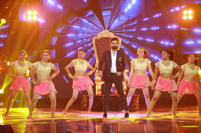 zee-telugu-celebrates-karthika-maasamlo-vanabhojanala-sandadi-5.jpg