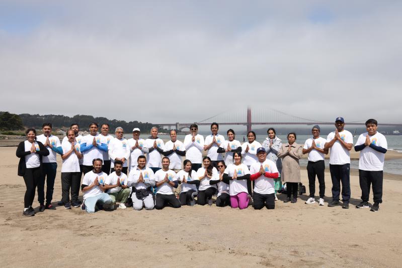 10th-international-day-of-yoga-celebration-in-san-francisco-23.jpg