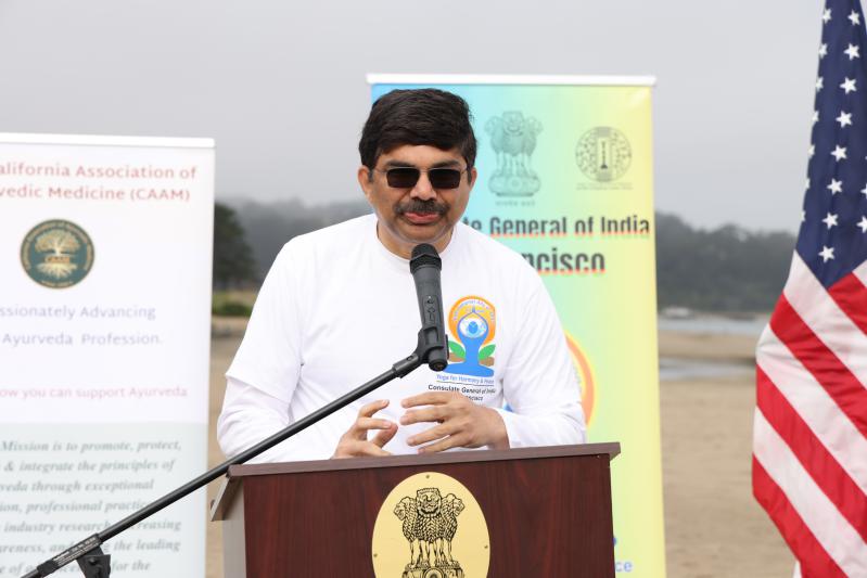 10th-international-day-of-yoga-celebration-in-san-francisco-8.jpg