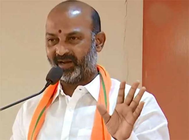 Bandi Sanjay: తెలంగాణలో మూడు ఎమ్లెల్సీ స్థానాలు బీజేపీకే: బండి సంజయ్