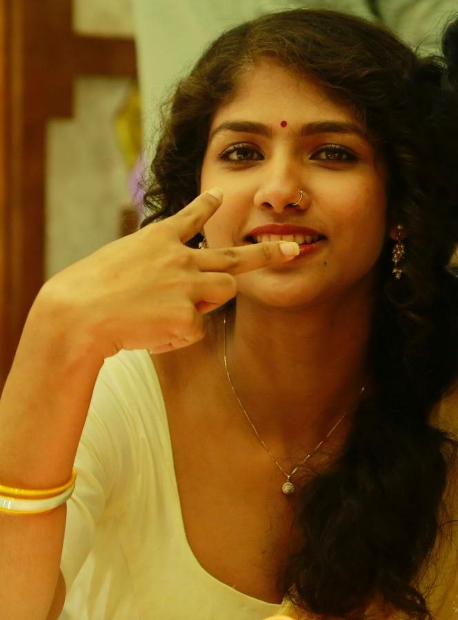 aaradhya-devi-stills-5.jpg