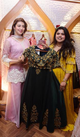 actress-pranitha-grand-launches-swayam-designer-studio-6.jpg