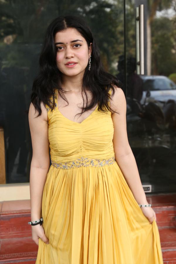 aishwarya-sharma-stills-3.jpg
