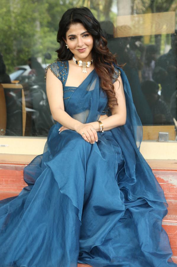 aiswarya-mennon-stills-2-10.jpg