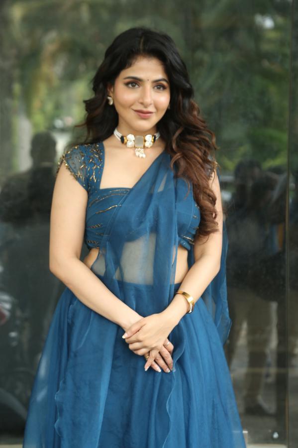aiswarya-mennon-stills-2-2.jpg