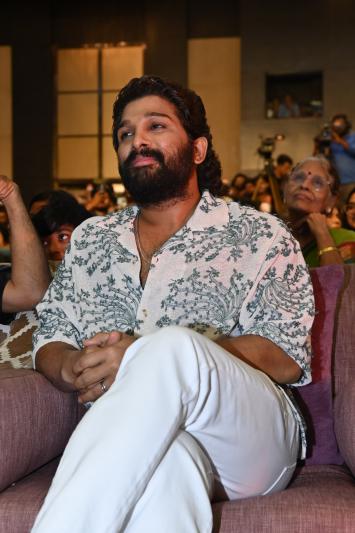 allu-arjun-stills-6-11.jpg