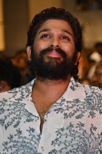 allu-arjun-stills-6-13.jpg