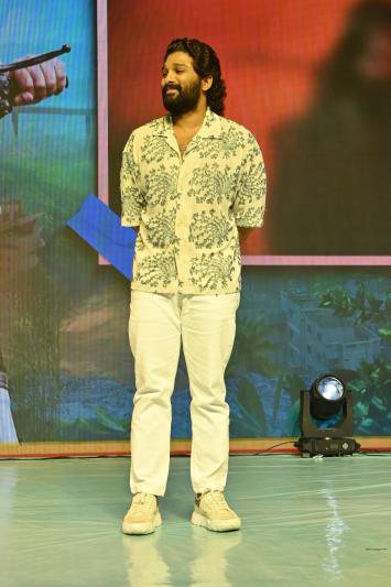 allu-arjun-stills-6-15.jpg