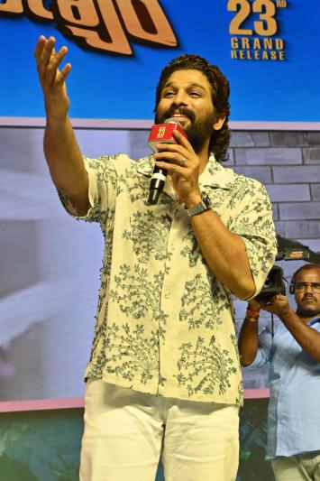 allu-arjun-stills-6-16.jpg