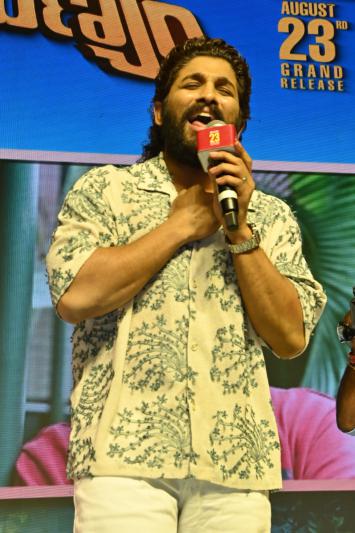 allu-arjun-stills-6-17.jpg