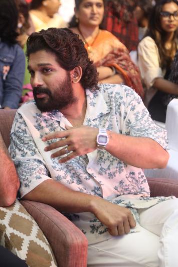 allu-arjun-stills-6-7.jpg