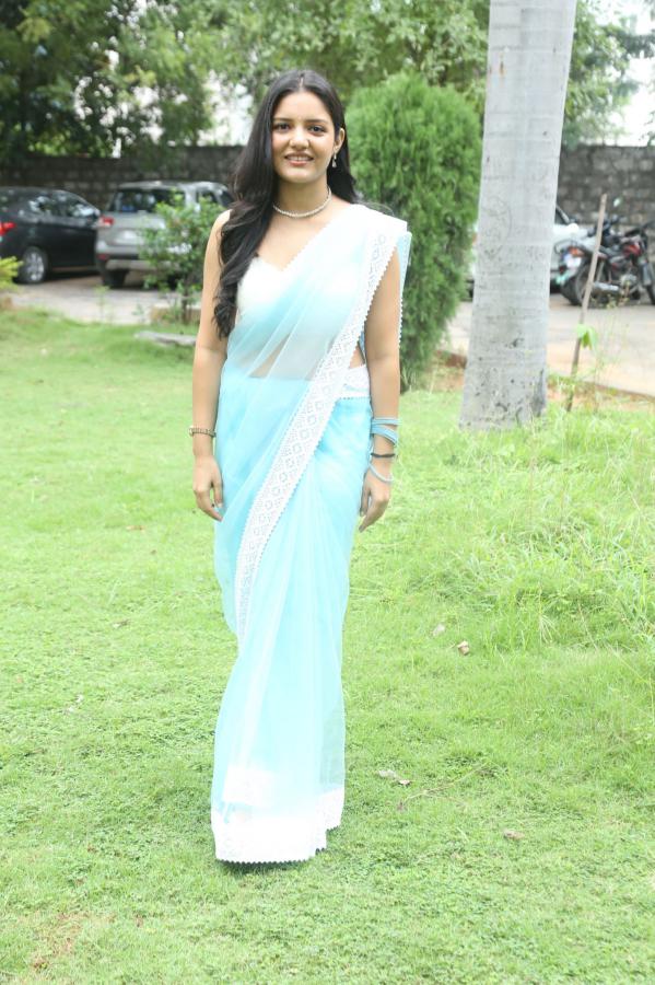 ambika-vani-stills-1.jpg