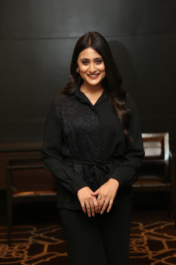 amrutha-iyenger-stills-8.jpg
