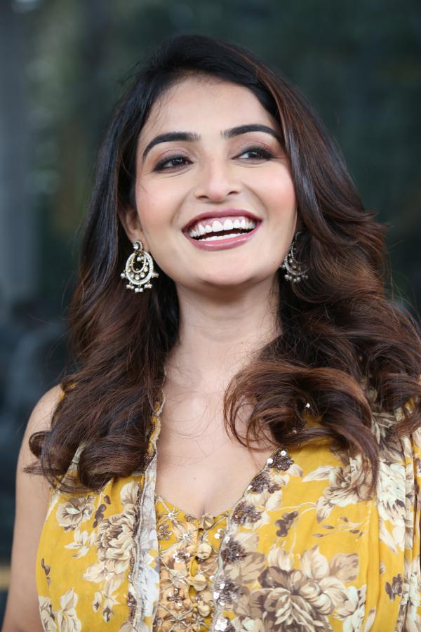 ananya-nagalla-stills-8-16.jpg