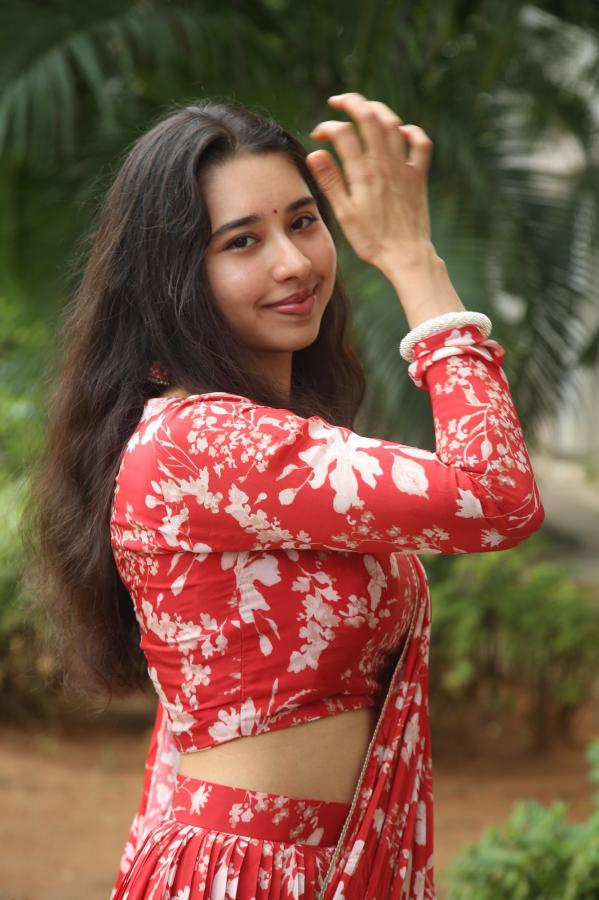 ananya-stills-2-12.jpg