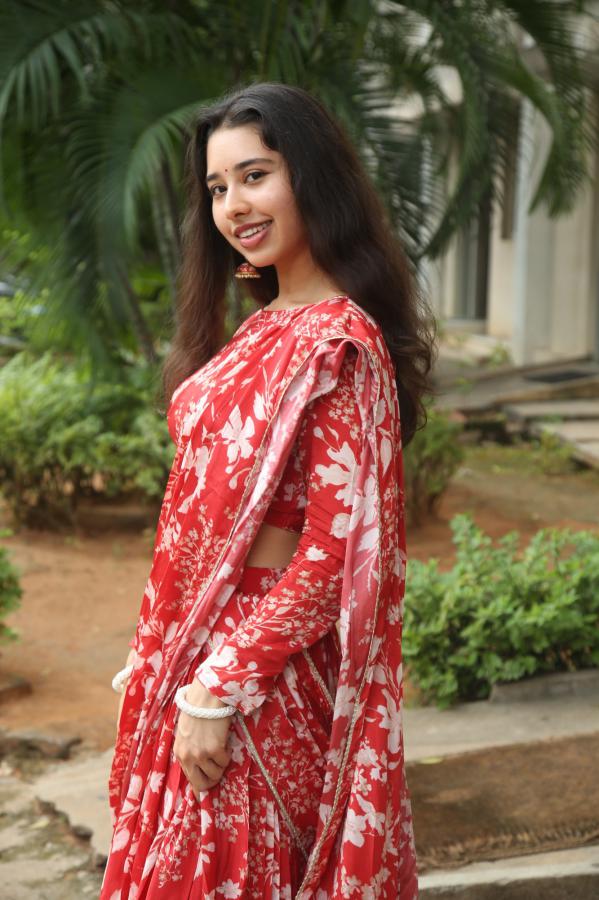 ananya-stills-2-15.jpg