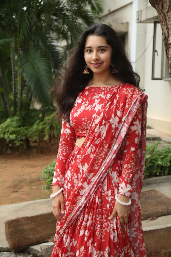 ananya-stills-2-16.jpg