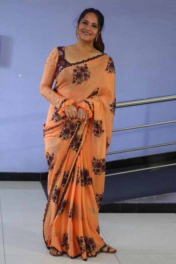 anasuya-stills-5-11.jpg