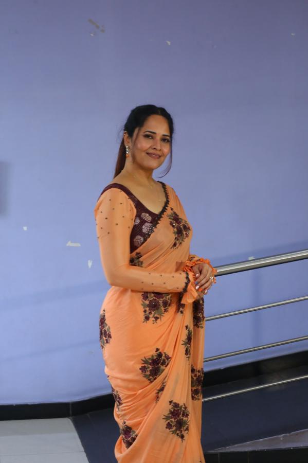 anasuya-stills-5-14.jpg