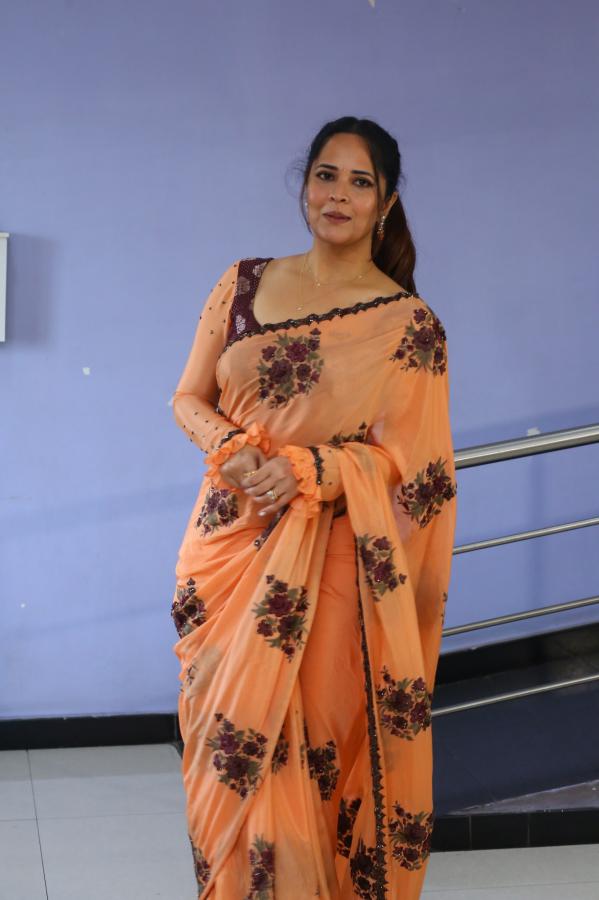 anasuya-stills-5-15.jpg