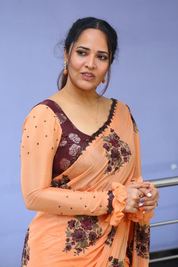 anasuya-stills-5-24.jpg