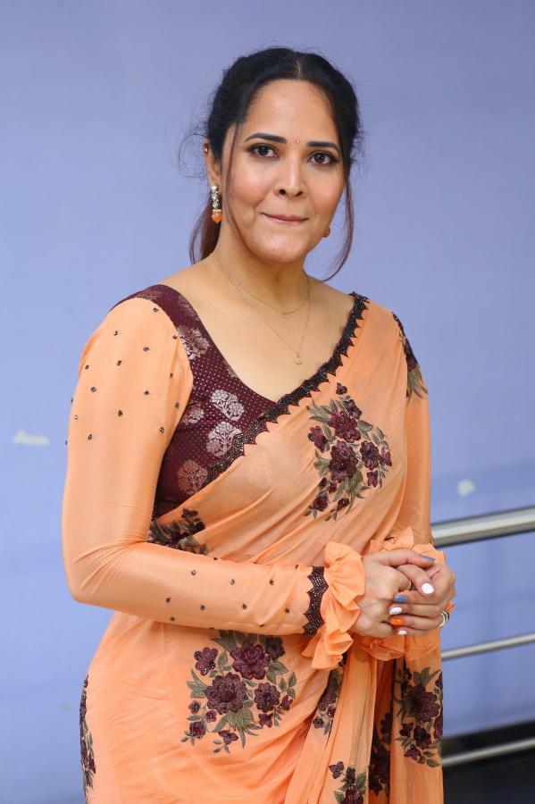 anasuya-stills-5-25.jpg