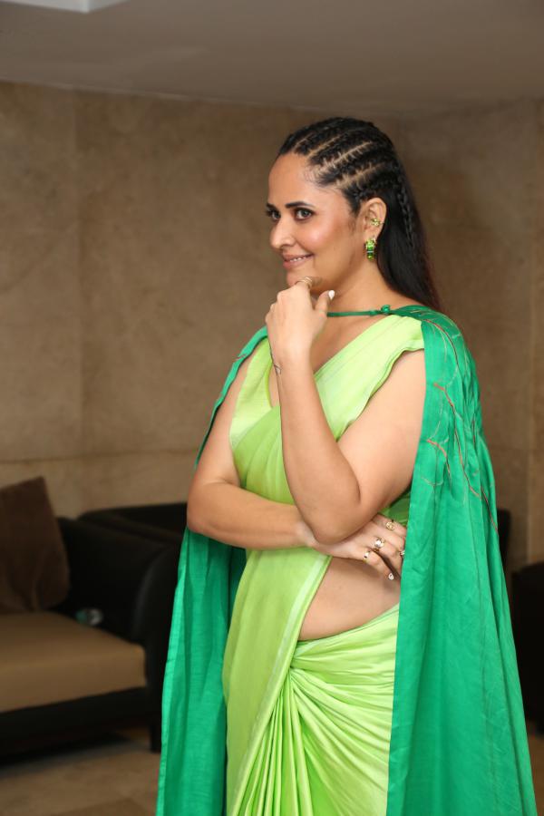 anasuya-stills-6-12.jpg