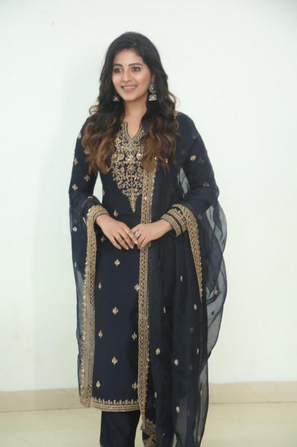 anjali-stills-7-14.jpg