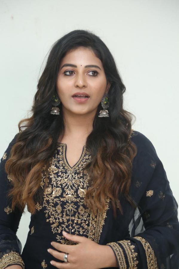anjali-stills-7-19.jpg