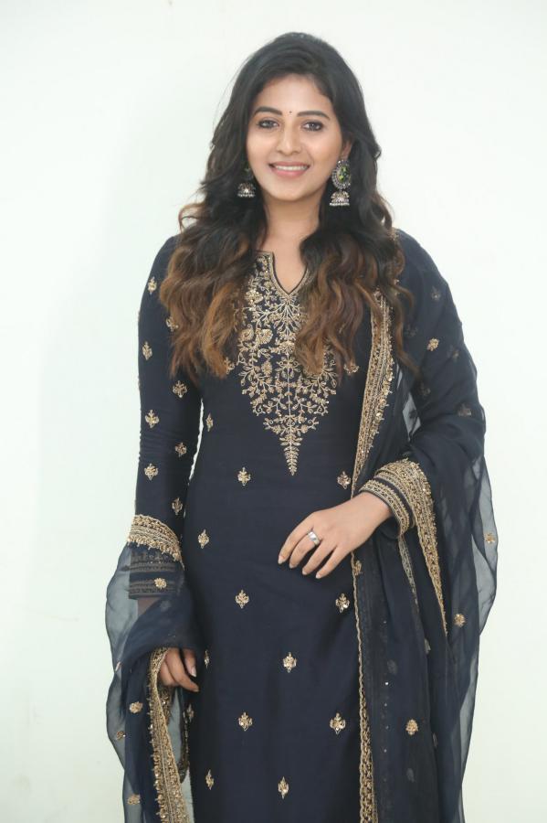 anjali-stills-7-8.jpg