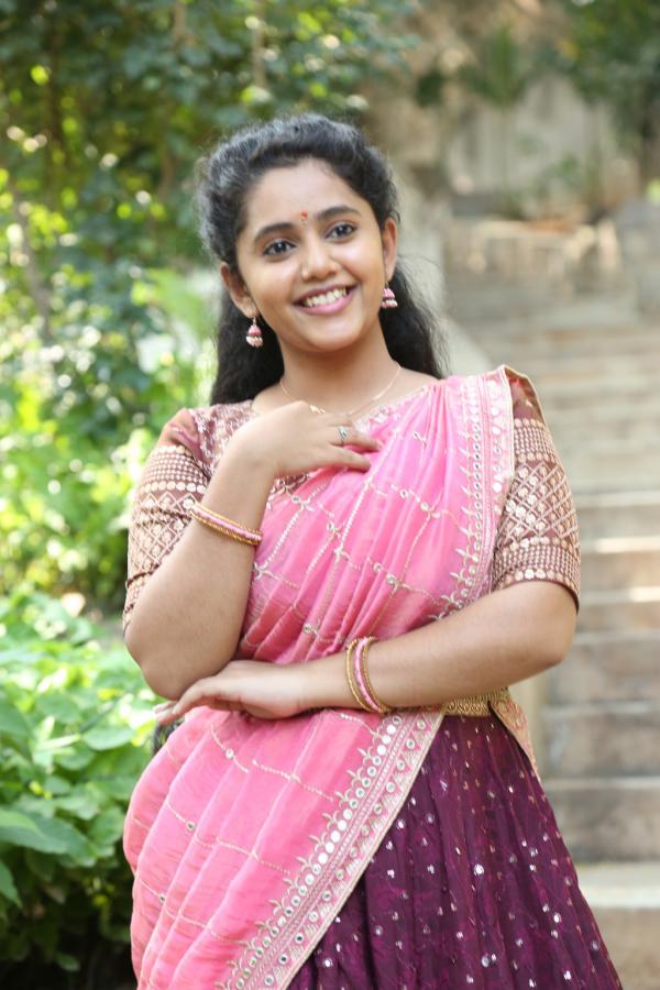annie-stills-4.jpg