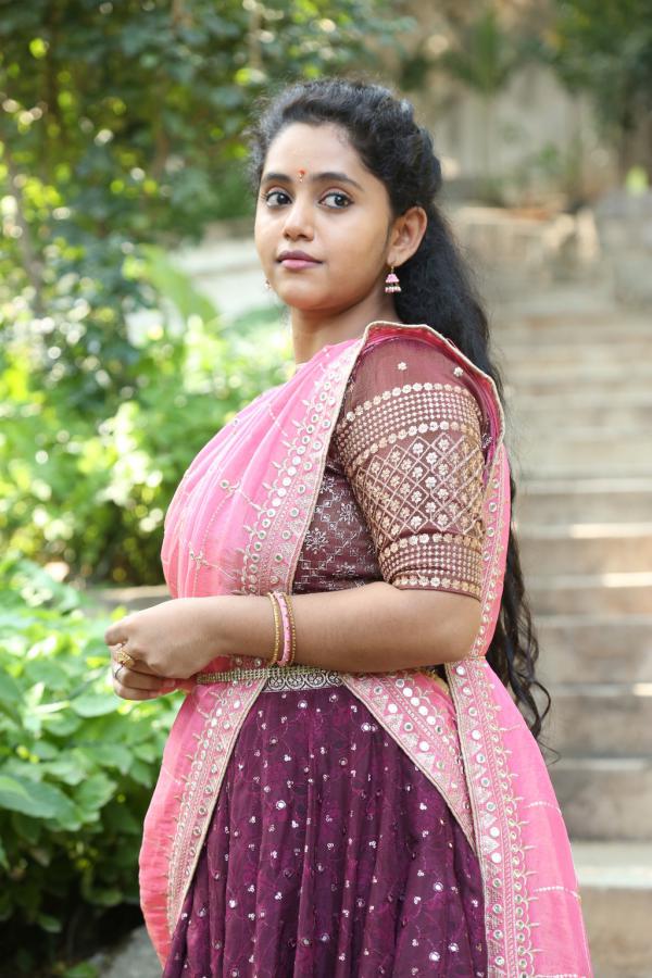 annie-stills-5.jpg