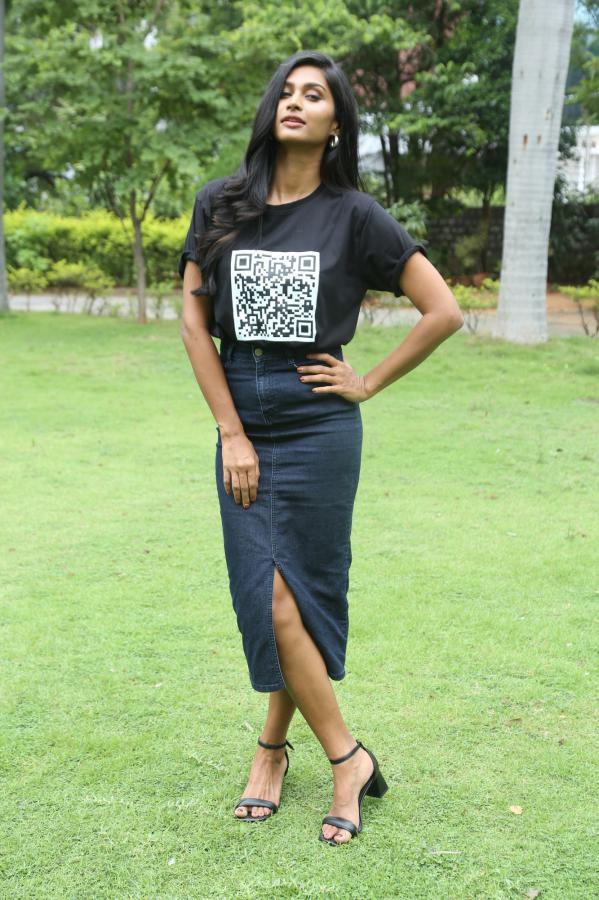 anusha-krishna-stills-12.jpg