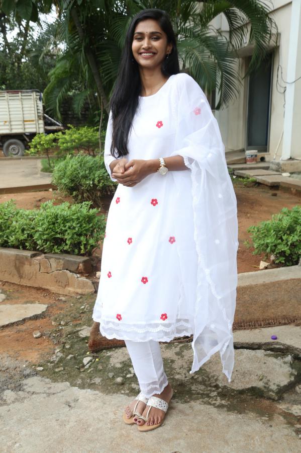 anusha-krishna-stills-2-10.jpg