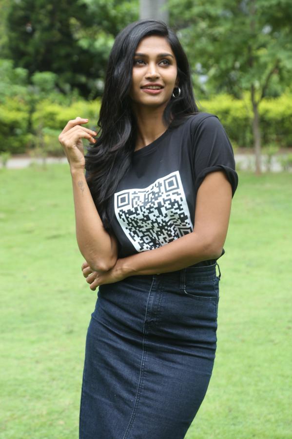 anusha-krishna-stills-2.jpg