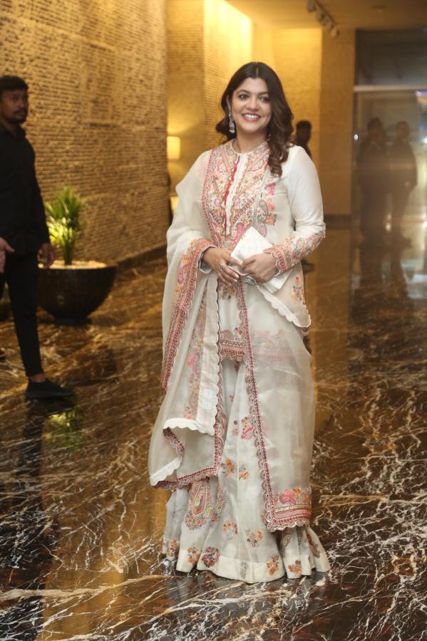 aparna-balamurali-stills-16.jpg