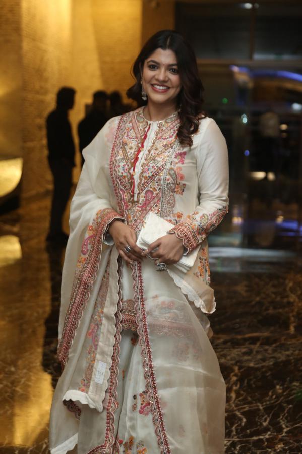 aparna-balamurali-stills-20.jpg