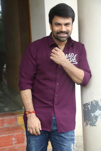 ashwin-babu-stills-3-10.jpg