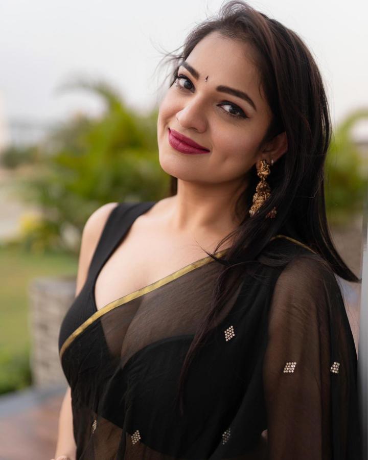 ashwini-sri-stills-2.jpg