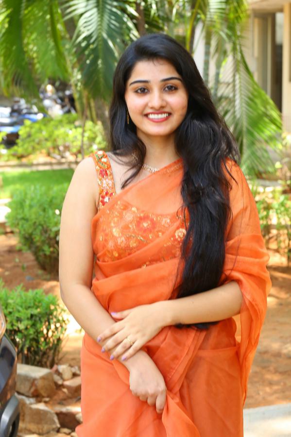 athira-raju-stills-7.jpg