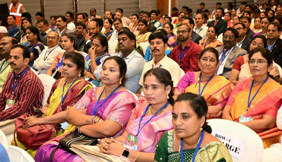 best-teacher-awards-ceremony-9.jpg