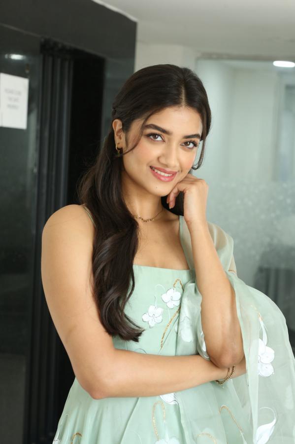 bhagya-sree-borse-interview-12.jpg