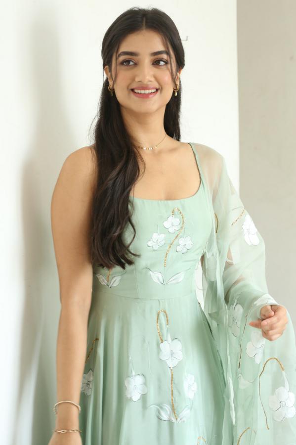 bhagya-sree-borse-interview-21.jpg
