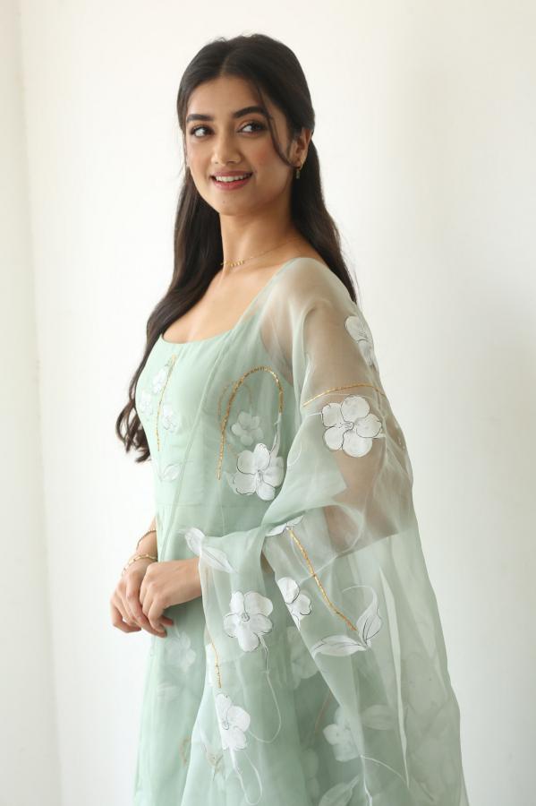 bhagya-sree-borse-interview-5.jpg