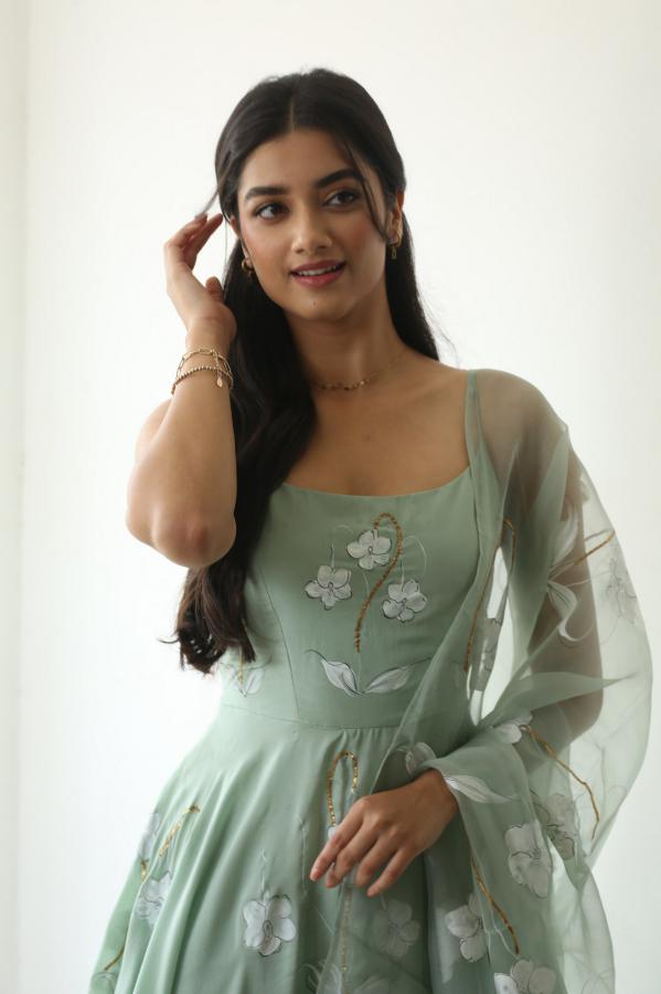 bhagya-sree-borse-interview-7.jpg