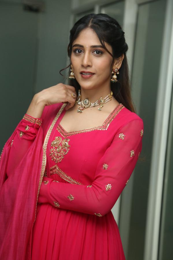chandhini-chowdary-stills-2-11.jpg