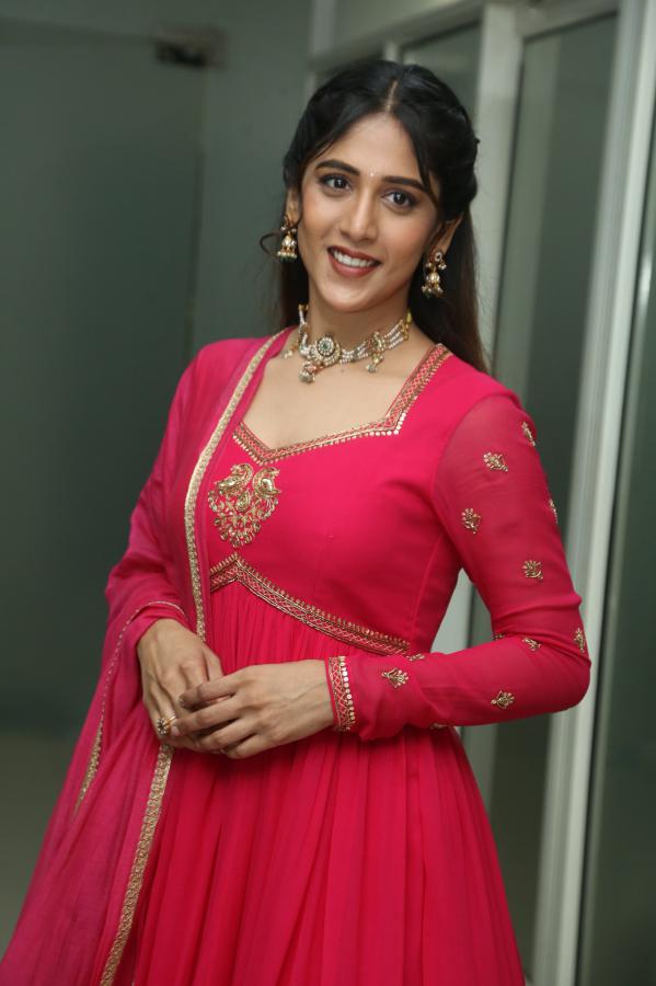 chandhini-chowdary-stills-2-12.jpg